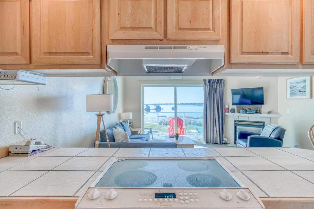 Birds Nest Suite Lincoln City Exterior photo